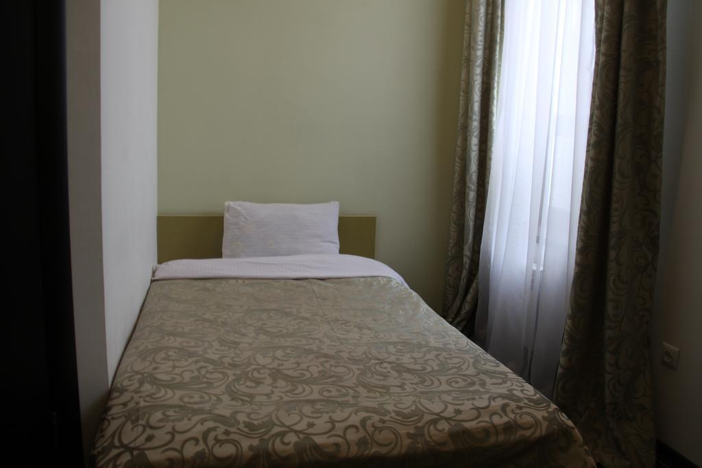 Tiflis Hotel Alma-Ata Kamer foto